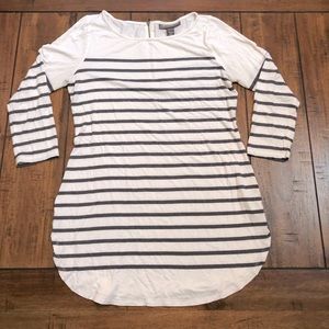 Maternity A Pea In The Pod size small